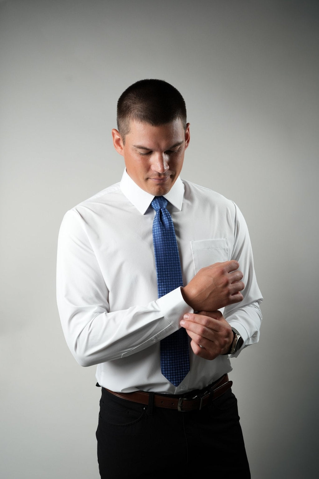 Breathable White Long Sleeve Dress Shirt